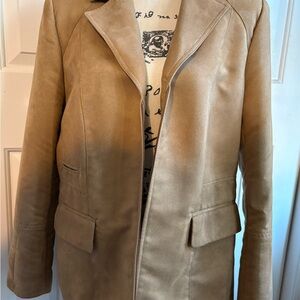 Elegant Tan Women's Blazer